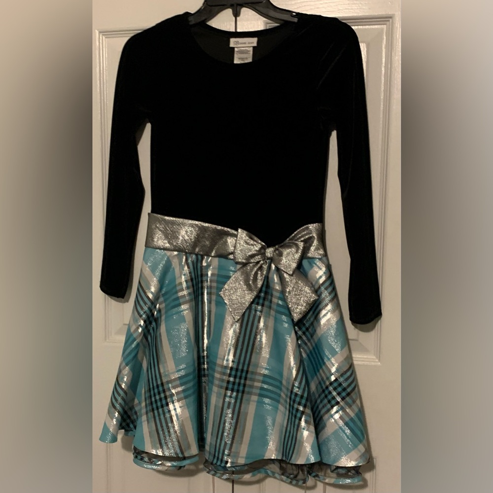 Size 14 Girls Dress w/o tags